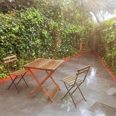 Apartment With Private Garden
