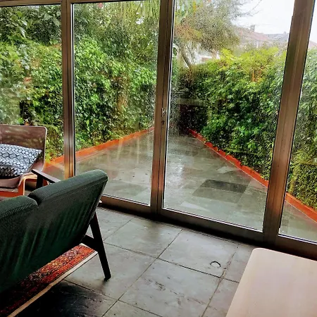 With Private Garden Apartment *